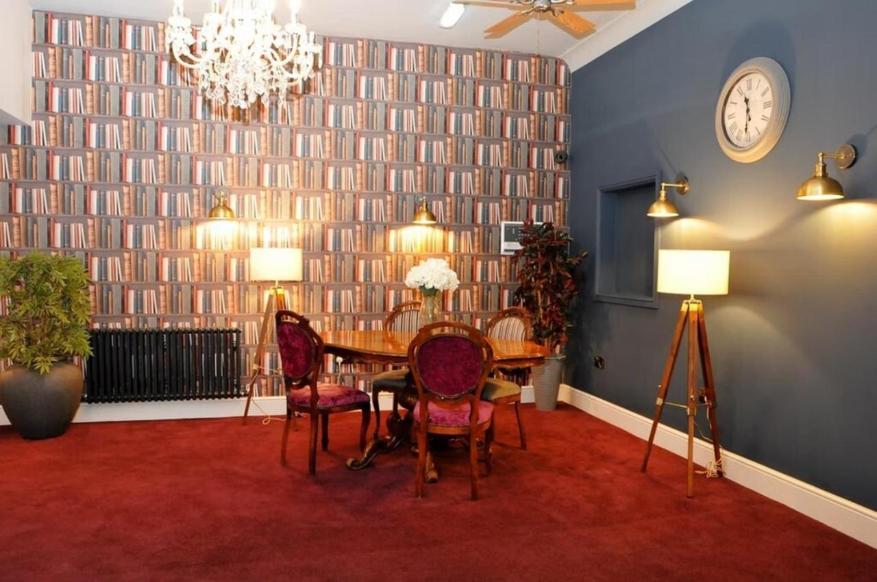 The Royal Hotel Crewe, A Brilliant Collection, Powered By Oyo Buitenkant foto